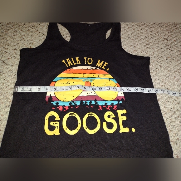 Woman's large tank - Picture 6 of 6